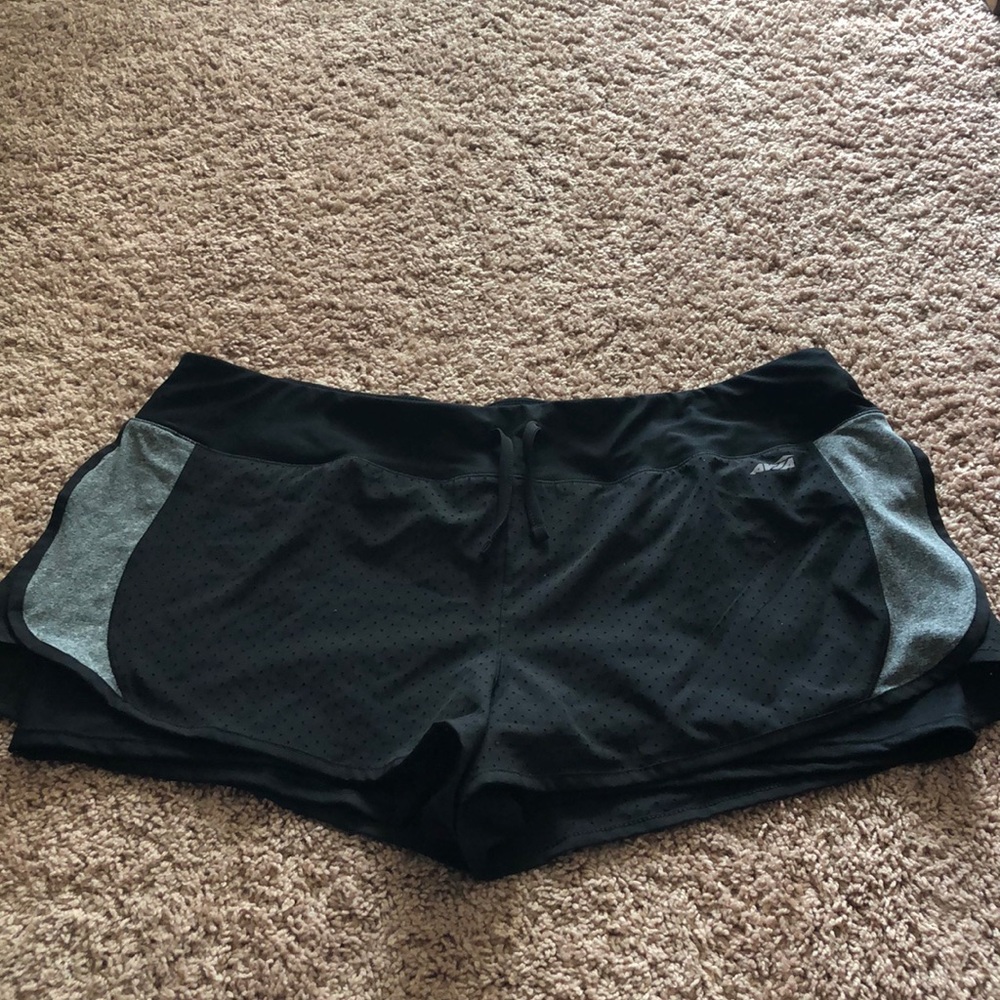 Avis Double-Layer Running Shorts